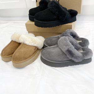 UGG Disquette Sheepskin Slipper Chestnut color NWB